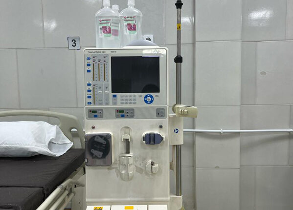 راه اندازی بخش دیالیز - شرکت شفاکالا یکتا